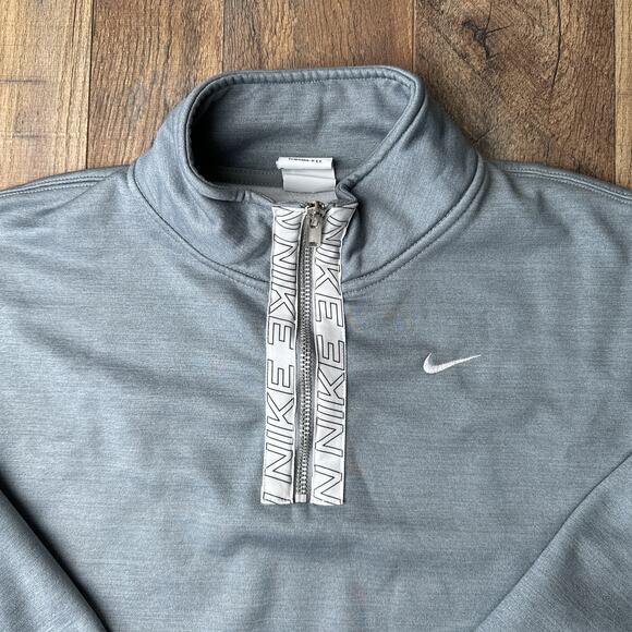 Nike Therma Fit Training Crew Jacket Women's Medium Gray Athletic Training 5267 - Picture 2 of 12